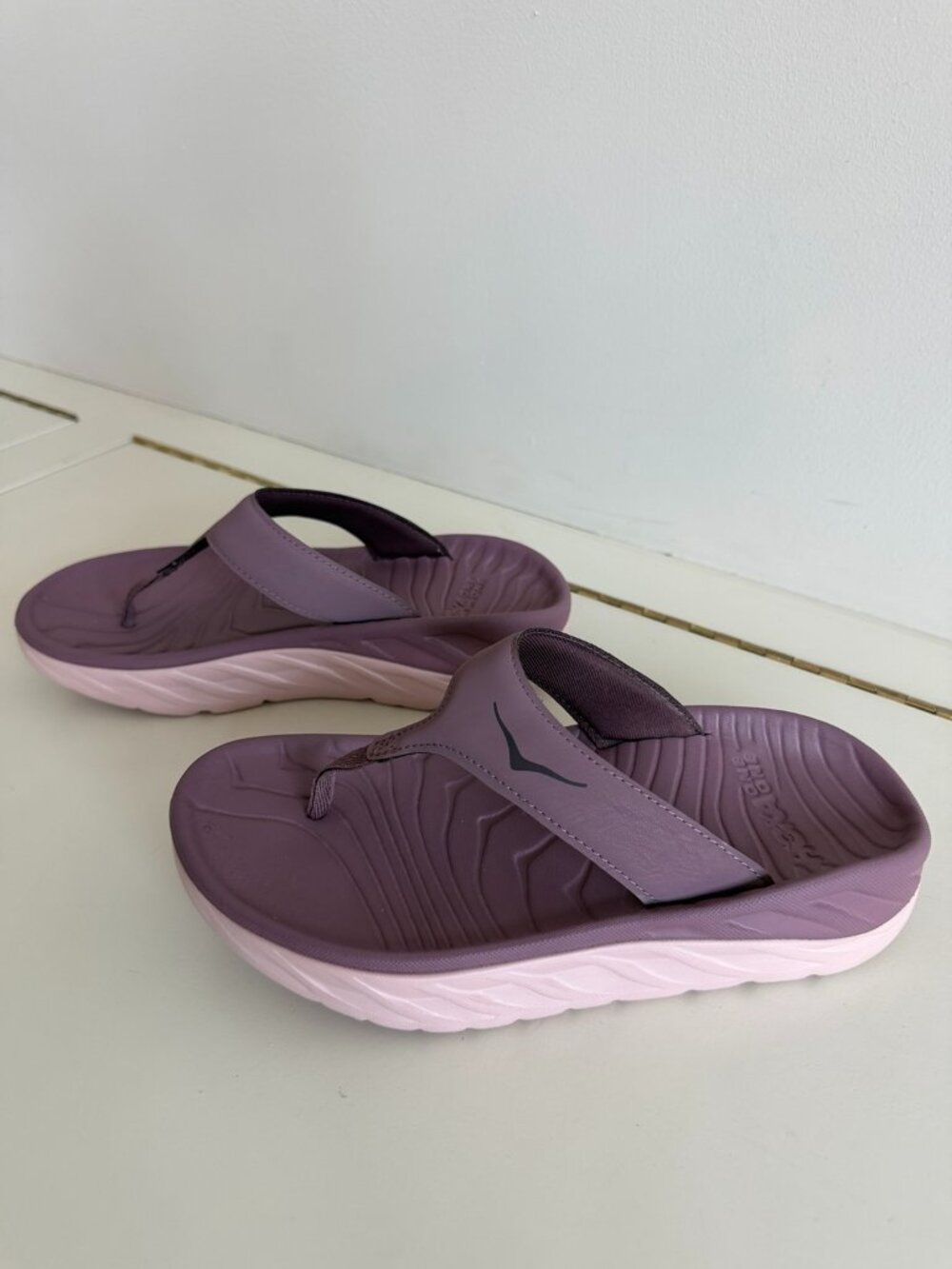 HOKA Ora Recovery Flip 3 Mauve Pink Sandals Women’s Size 6 NWOT